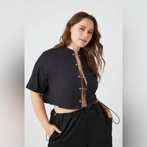 FOEVER21 Black Short-sleeve Chain Cut-Out Detail Cropped Top Stretch Shirt Sz M